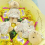 Букет из игрушек медвежат и конфет — вид 4